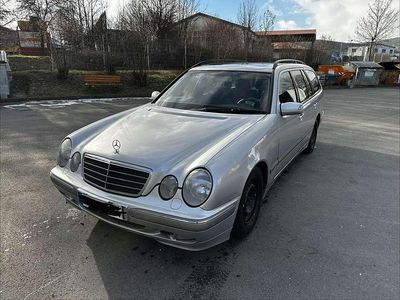 Second-hand Mercedes E200 Elegance 163 CP (119 kW) 2002 Break