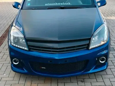 Używany Opel Astra Sport 125 KM (91 kW) 2004 Niebieski Coupe
