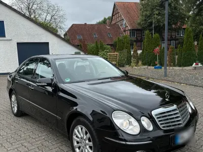 Gebraucht Mercedes E320 Elegance 224 PS (164 kW) 2006 Schwarz Limousine