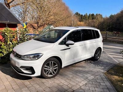 Gebraucht VW Touran R-line 150 PS (110 kW) 2016 Weiß Van / Kleinbus