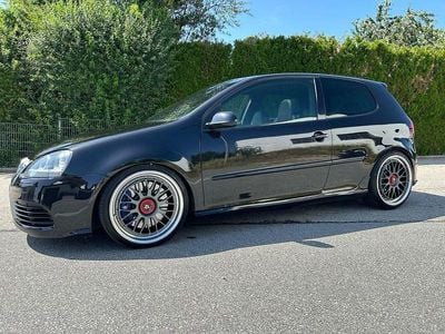 Schwarz Gebraucht 2006 VW Golf V R Limousine | 15.999 €