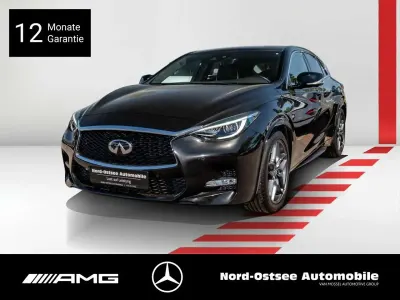 Gebraucht Infiniti Q30 Sport Tech 211 PS (155 kW) 2019 Schwarz metallic Limousine