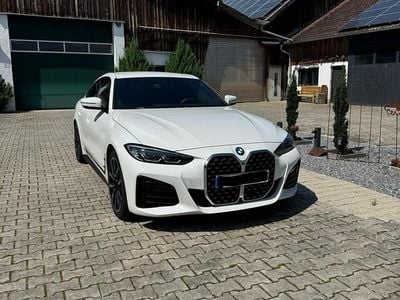 Gebraucht BMW 420 M Sport 184 PS (135 kW) 2024 Weiß Coupé