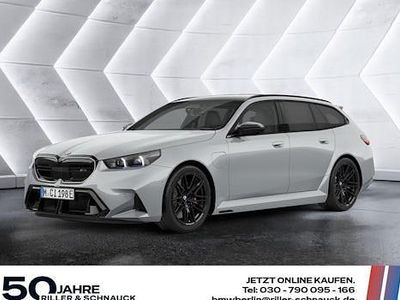 Nouă BMW M5 727 CP (534 kW) 2026 Gri Break