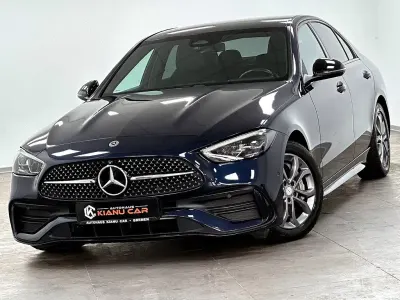 Gebraucht Mercedes C300 AMG 265 PS (194 kW) 2021 Blau Limousine