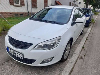 gebraucht Opel Astra Astra1.7 CDTI DPF Sports Tourer Design Edition