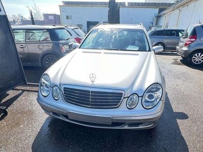 Second-hand Mercedes E200 Classic 163 CP (119 kW) 2003 Argintiu Break