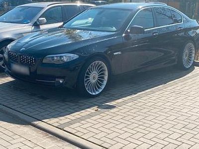 Gebraucht BMW 520 2010 Schwarz Limousine