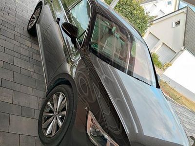 Gebraucht VW Passat Highline 150 PS (110 kW) 2015 Braun Kombi