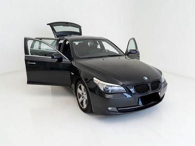 Gebraucht BMW 530 235 PS (172 kW) 2008 Schwarz Kombi
