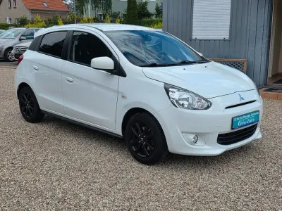 Gebraucht Mitsubishi Space Star Diamant Edition 80 PS (58 kW) 2016 Weiß Kleinwagen