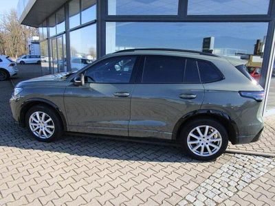 Gebraucht VW Tiguan R-line 193 PS (141 kW) 2024 Grün SUV