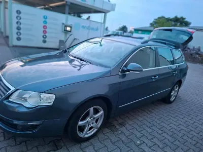 Gebraucht VW Passat 143 PS (105 kW) 2010 Grau Kombi