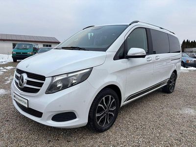 Weiß Gebraucht 2015 Mercedes V220 Edition Van / Kleinbus | 32.900 € (Teuer)