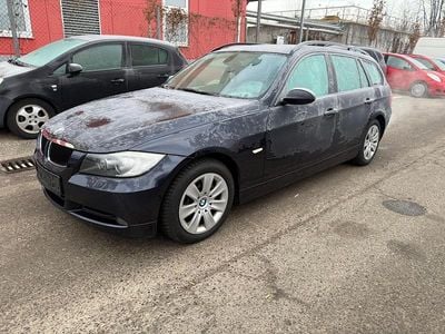 Blau Gebraucht 2008 BMW 320 Kombi | 2.500 € (Guter Preis)