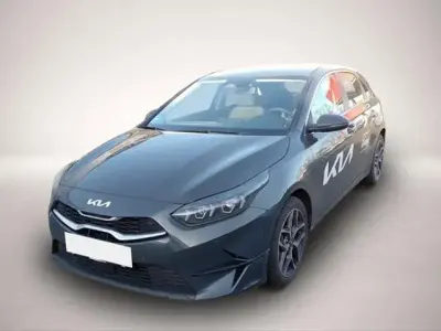 Gebraucht Kia Ceed Spirit 140 PS (102 kW) 2024 Manufacturer Kleinwagen