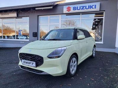 Gelb Neu 2025 Suzuki Swift Comfort Limousine | 20.990 €