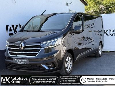 Second-hand Renault Trafic 131 CP (96 kW) 2023 Negru Monovolum