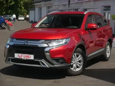 Gebraucht Mitsubishi Outlander Diamant Edition 150 PS (110 kW) 2019 Rot SUV