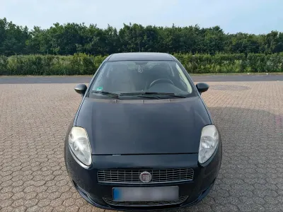 Gebraucht Fiat Grande Punto 77 PS (56 kW) 2009 Blau Kleinwagen