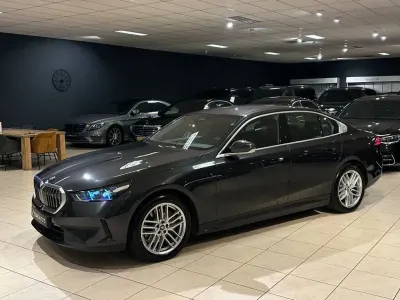 Brugt BMW i5 Sport Line 250 kW (340 HK) 2025 Grå Sedan
