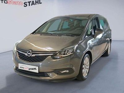 Grau Gebraucht 2018 Opel Zafira Van / Kleinbus | 19.900 €