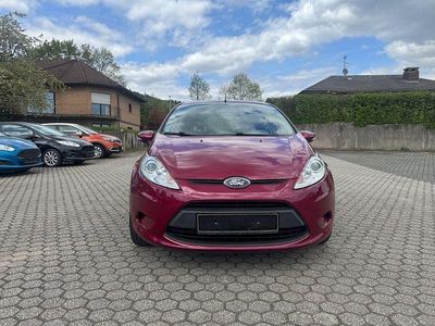 Usata Ford Fiesta 95 CV (69 kW) 2010 Rosso Utilitaria