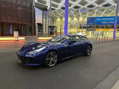 Gebraucht Ferrari GTC4Lusso 689 PS (506 kW) 2021 Blau Kombi