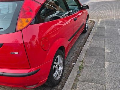 Gebraucht Ford Focus 101 PS (74 kW) 2004 Rot Coupé