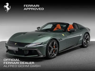 Usata Ferrari 12 Cilindri 825 CV (606 kW) 2024 Verde Cabrio