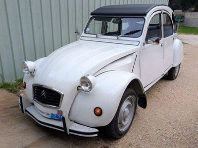 Weiß Gebraucht 1981 Citroën 2CV Limousine | 10.990 €