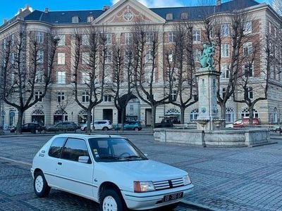Gebraucht Peugeot 205 60 PS (44 kW) 1986 Andere farben Kleinwagen