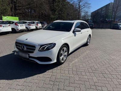 Mercedes E220