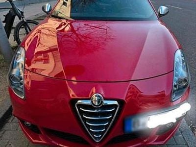 Gebraucht Alfa Romeo Giulietta Super 170 PS (125 kW) 2012 Rot Kleinwagen