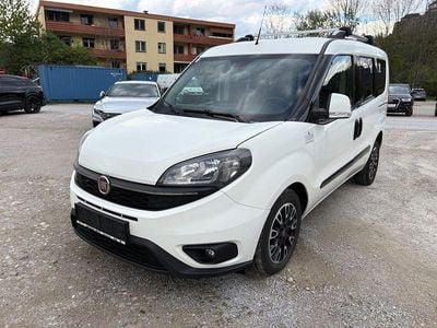 Usata Fiat Doblò Lounge 95 CV (69 kW) 2019 Bianco Monovolume