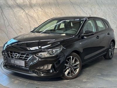Gebraucht Hyundai i30 Trend 120 PS (88 kW) 2023 Schwarz Limousine