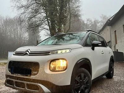 Grau Gebraucht 2019 Citroën C3 Aircross Shine SUV | 12.100 € (Fairer Preis)
