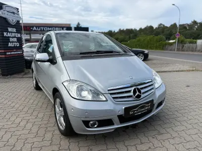 Gebraucht Mercedes A180 109 PS (80 kW) 2010 Grau Limousine