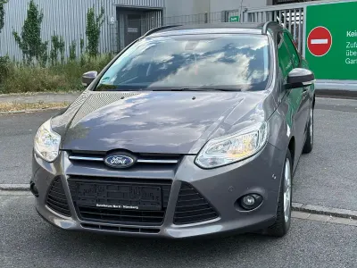 Gebraucht Ford Focus 125 PS (91 kW) 2014 Braun Kombi