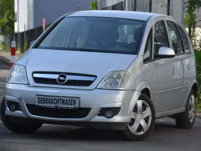 Gebraucht Opel Meriva Edition+ 105 PS (77 kW) 2007 Starsilber iii m2 Van / Kleinbus