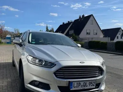 Gebraucht Ford Mondeo Trend 150 PS (110 kW) 2014 Silber Limousine