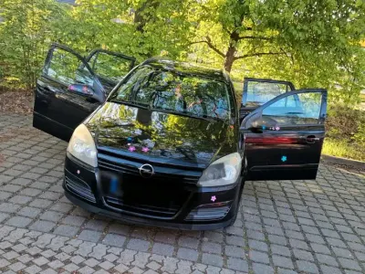 Usata Opel Astra 125 CV (91 kW) 2004 Nero Station wagon