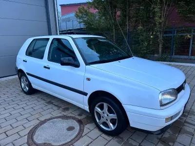 Brugt VW Golf III 60 HK (44 kW) 1996 Hvid Sedan
