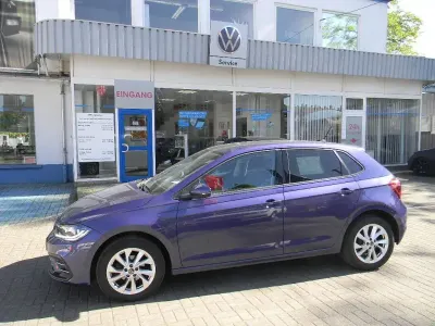 Usata VW Polo Style 95 CV (69 kW) 2022 Viola Utilitaria