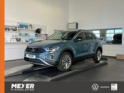 Gebraucht VW T-Roc Goal 150 PS (110 kW) 2024 Petroleum blue metallic SUV