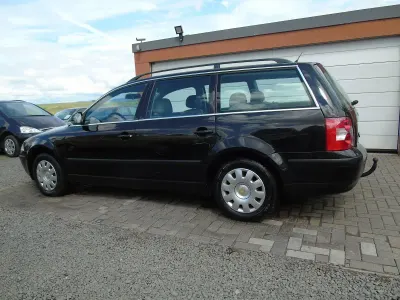 Gebraucht VW Passat 116 PS (85 kW) 2004 Schwarz Kombi