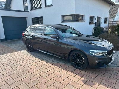 Gebraucht BMW 540 M Sport 320 PS (235 kW) 2018 Grau Kombi