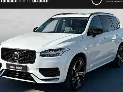 Gebraucht Volvo XC90 Plus 235 PS (172 kW) 2022 Crystal weiß perleffekt SUV
