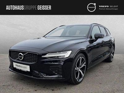 Onyx schwarz Gebraucht 2024 Volvo V60 Plus Kombi | 39.750 € (Superpreis)