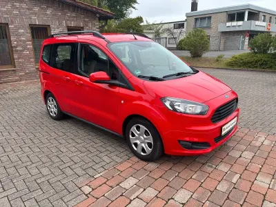 Occasion Ford Tourneo Trend 101 ch (74 kW) 2017 Rouge Break